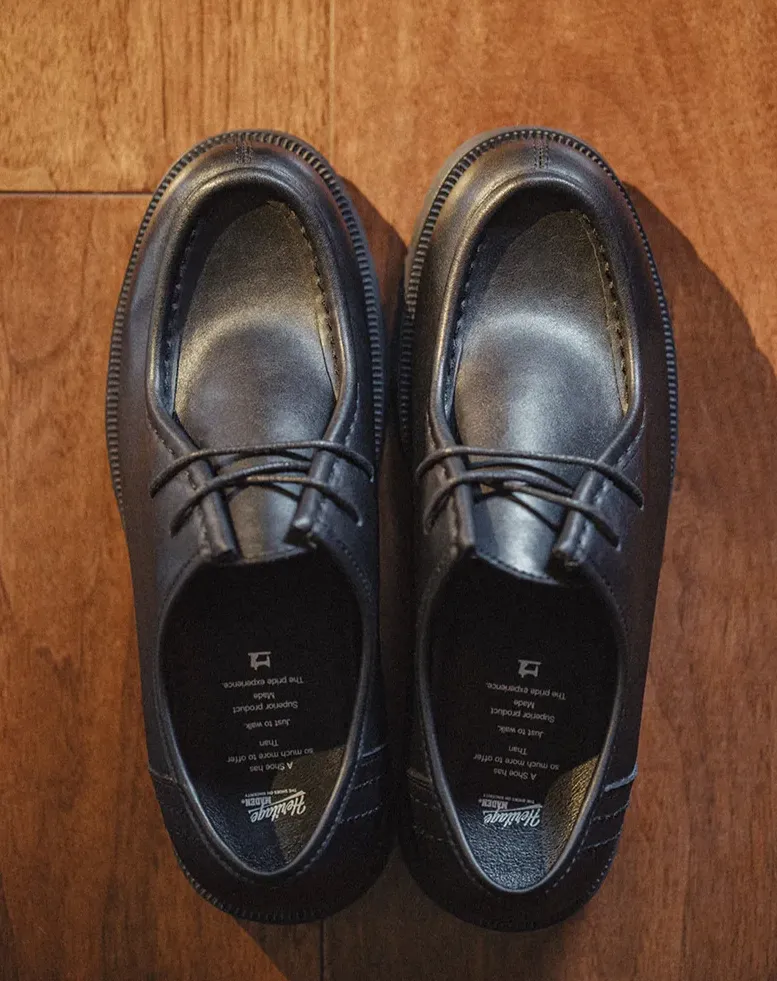 Amozae- Tongil Apron Toe Shoes